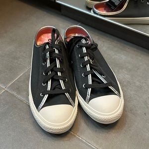 New Converse Women's CTAS Dainty Mule Slippers in charcoal gray with sylver trim